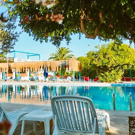Club Afrodit Resort 3*